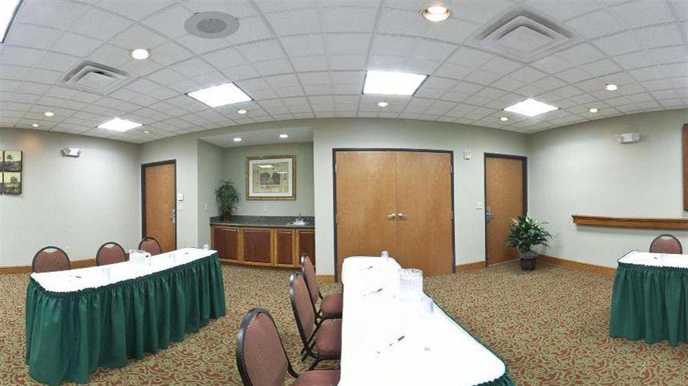 Holiday Inn Express Mineral Wells By Ihg Parkersburg Bagian luar foto