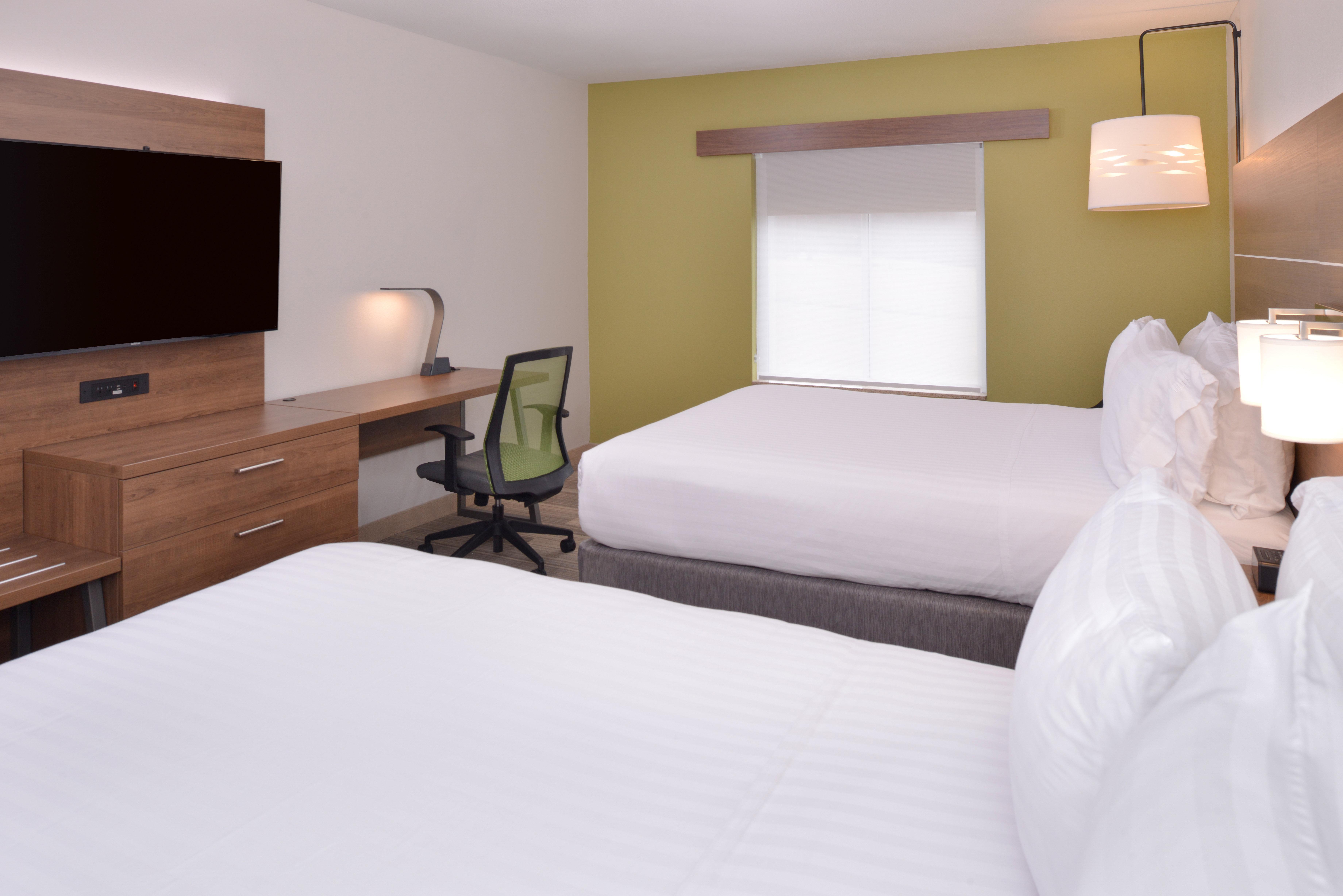 Holiday Inn Express Mineral Wells By Ihg Parkersburg Bagian luar foto
