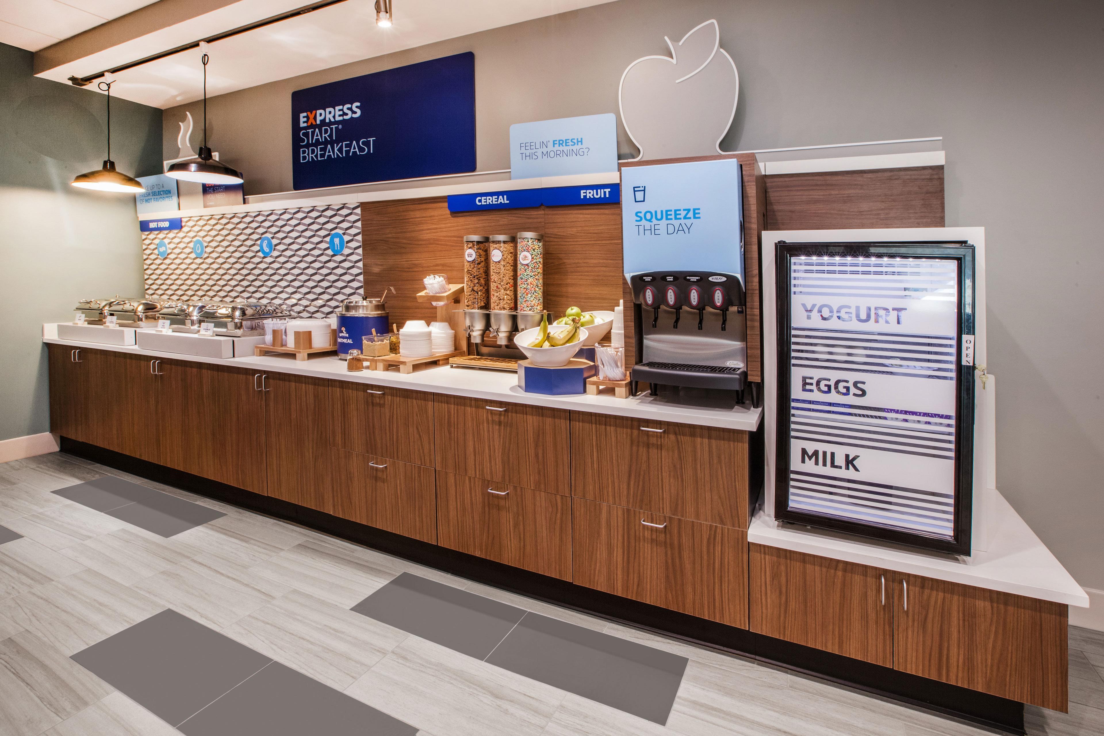 Holiday Inn Express Mineral Wells By Ihg Parkersburg Bagian luar foto