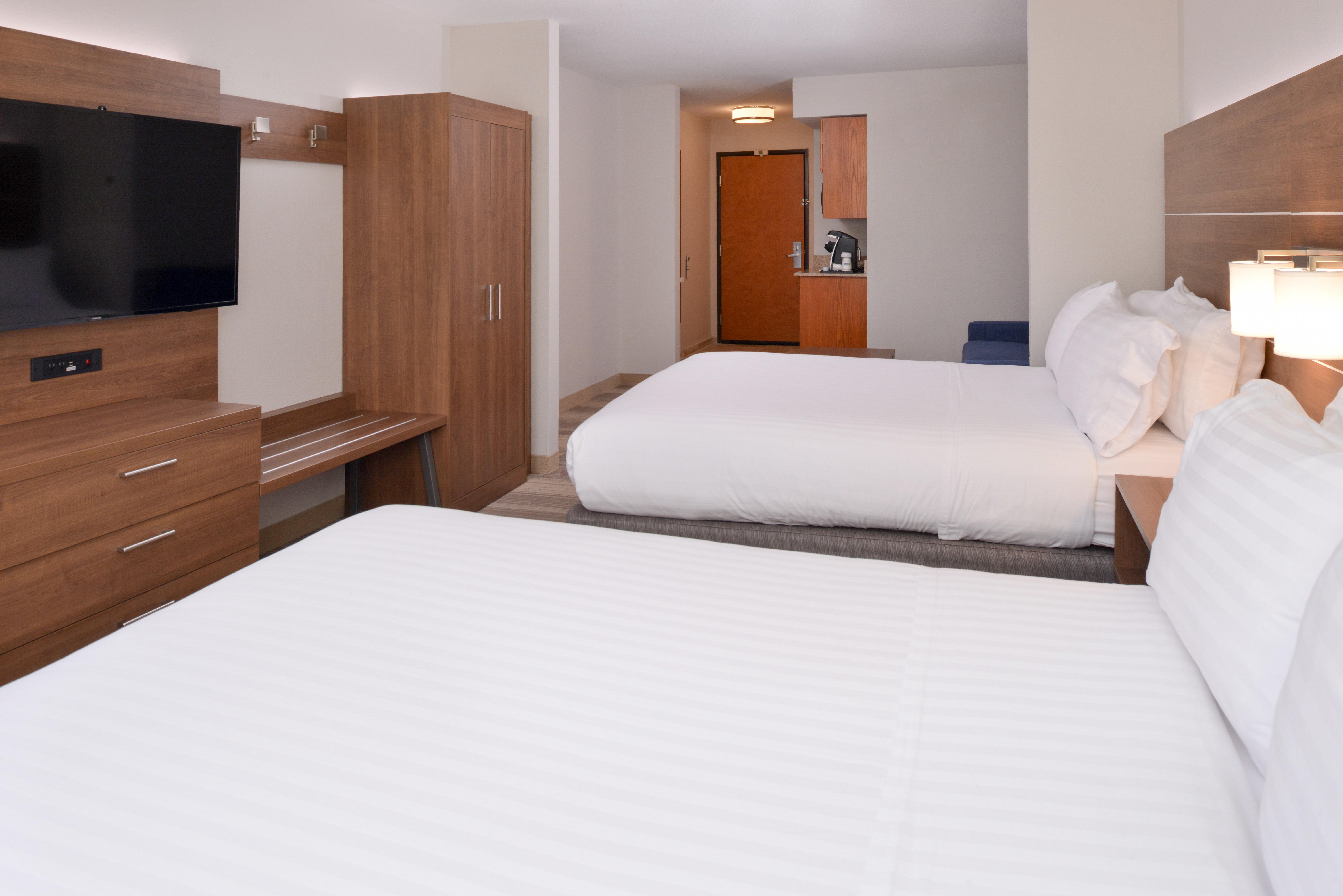 Holiday Inn Express Mineral Wells By Ihg Parkersburg Bagian luar foto