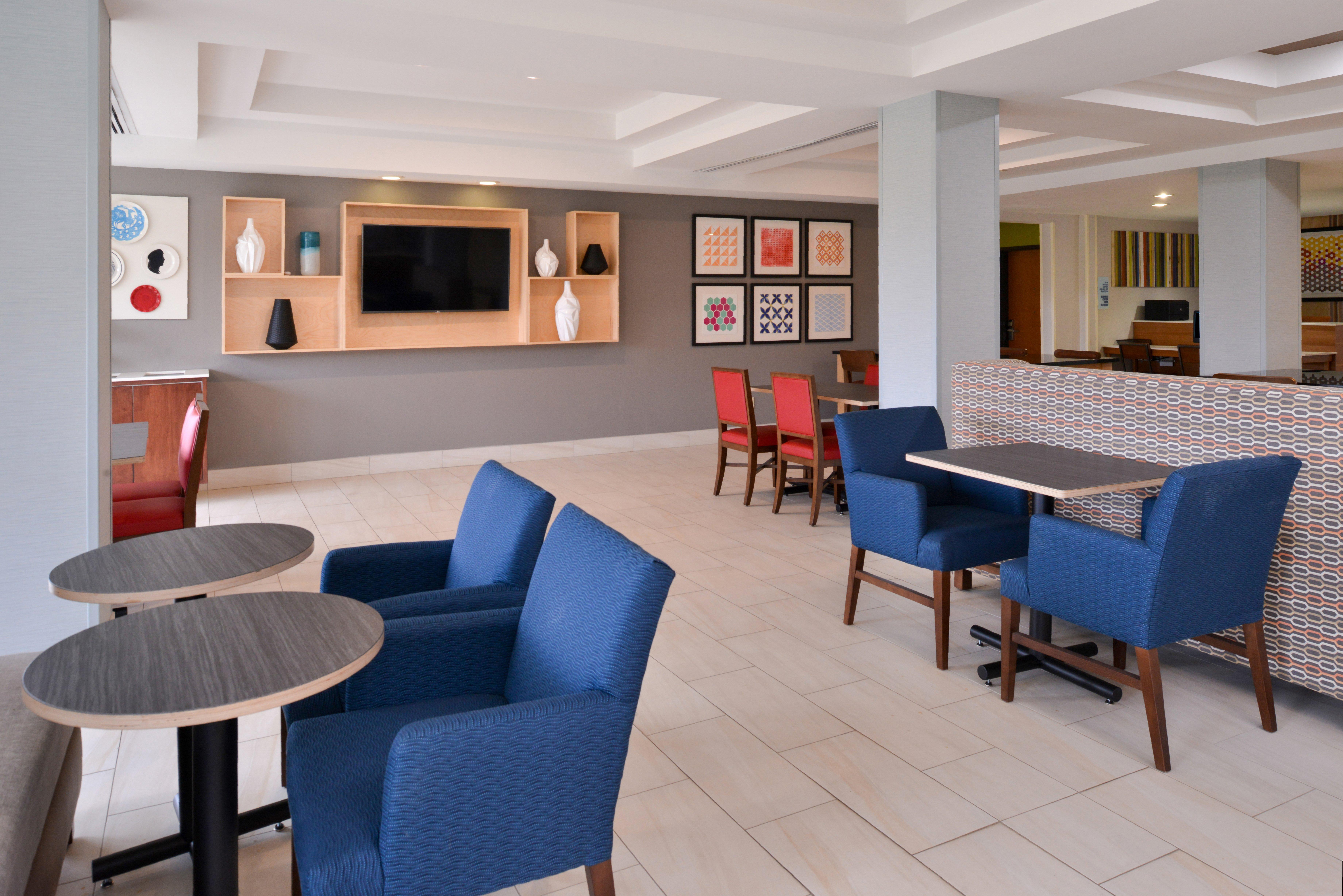 Holiday Inn Express Mineral Wells By Ihg Parkersburg Bagian luar foto