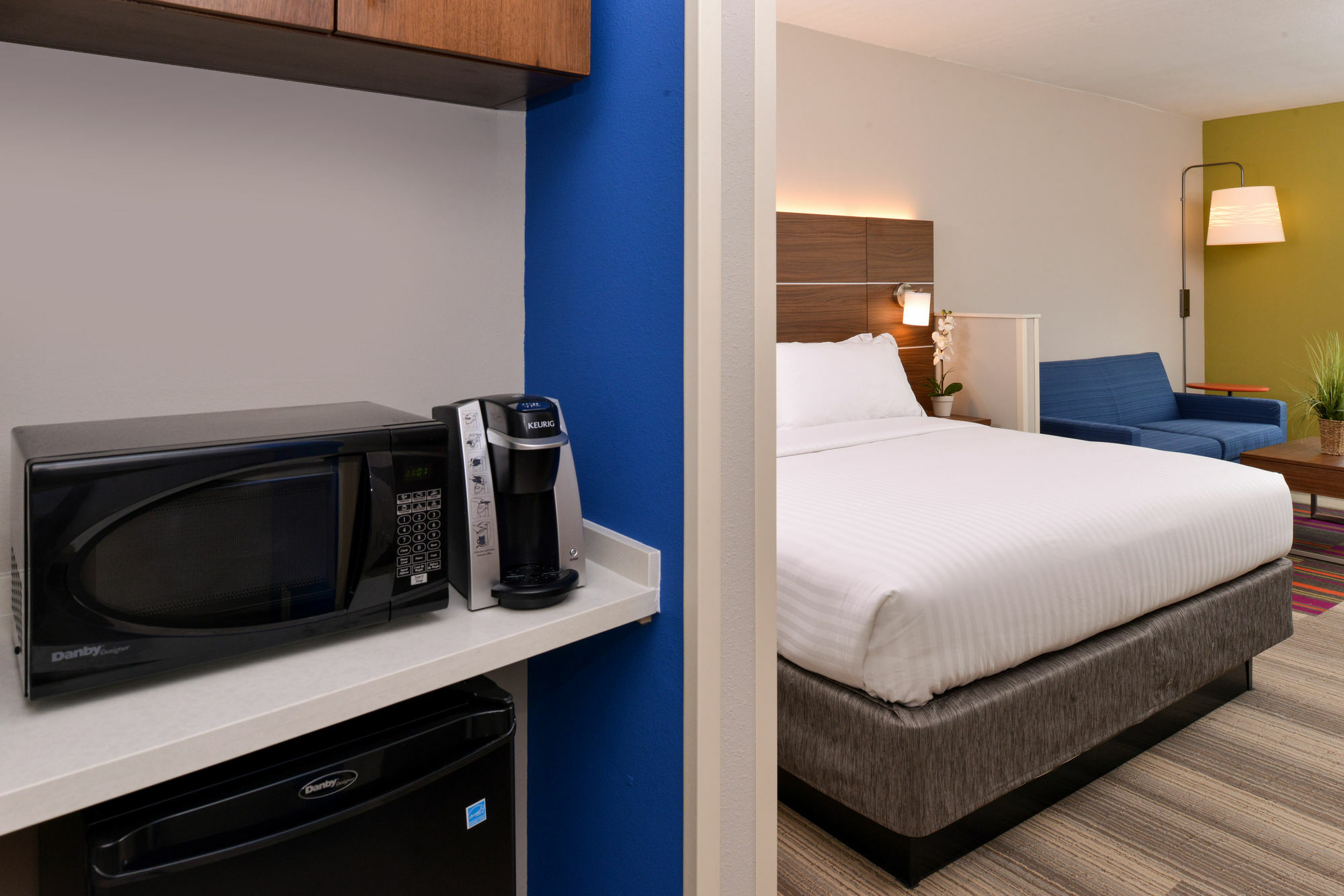 Holiday Inn Express Mineral Wells By Ihg Parkersburg Bagian luar foto